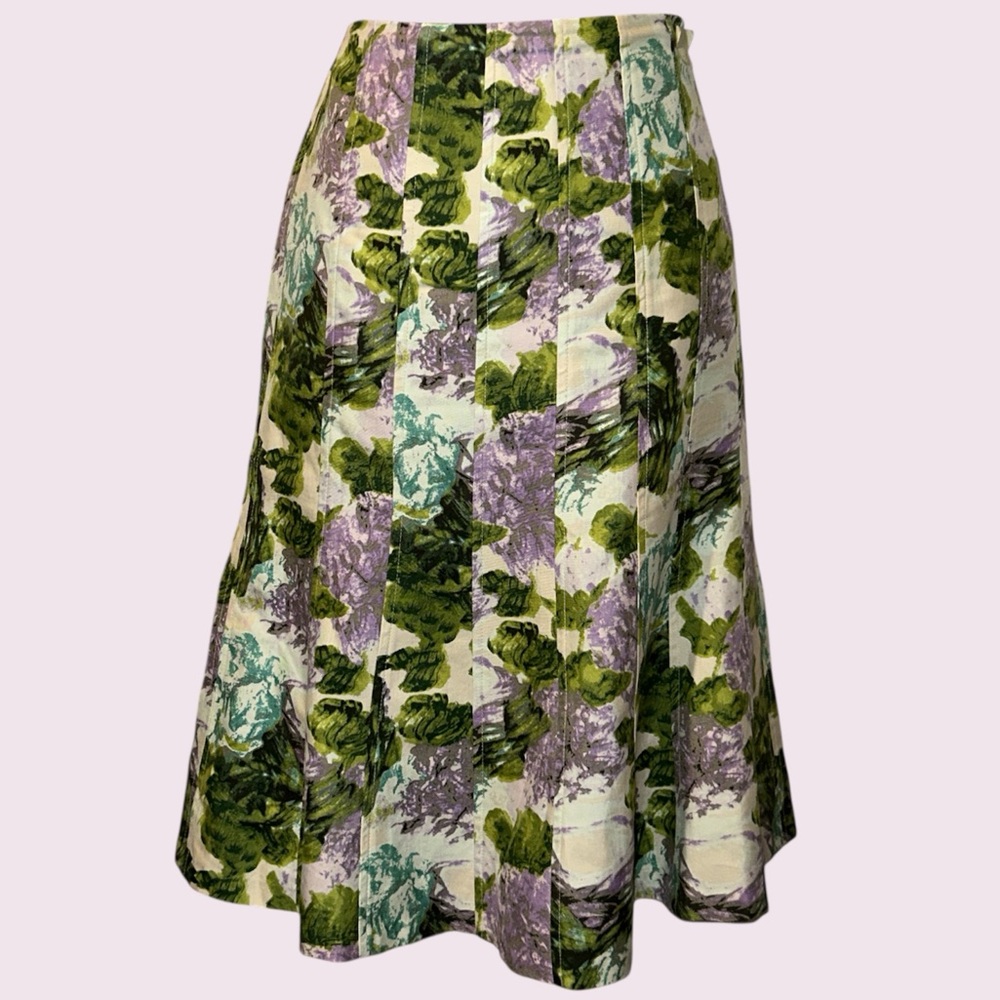 Ann Taylor abstract summer garden panel skirt knee length fit with slight flare